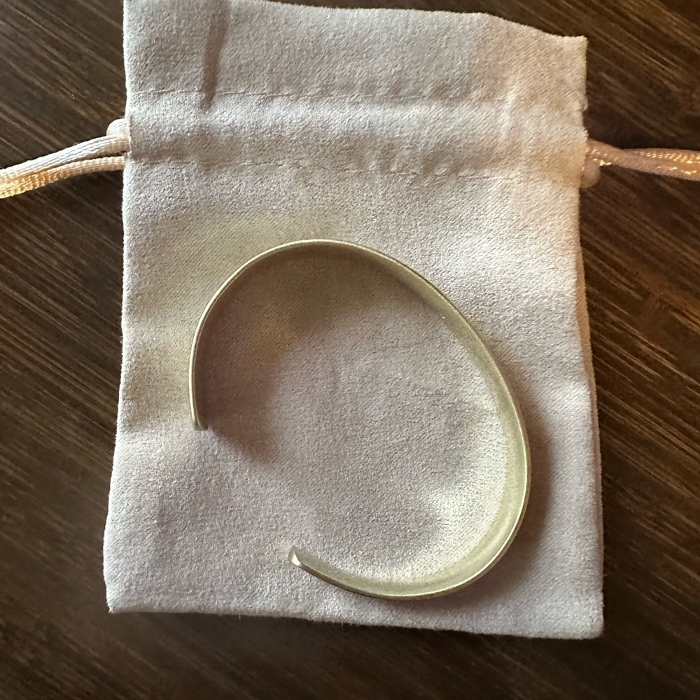 Kendra Scott hammered brushed gold cuff bracelet